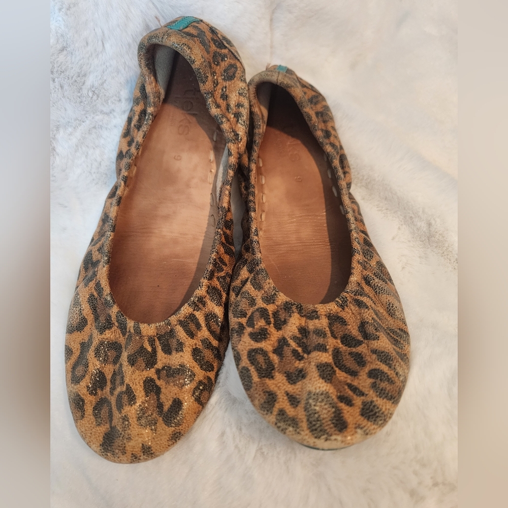 Tieks flats